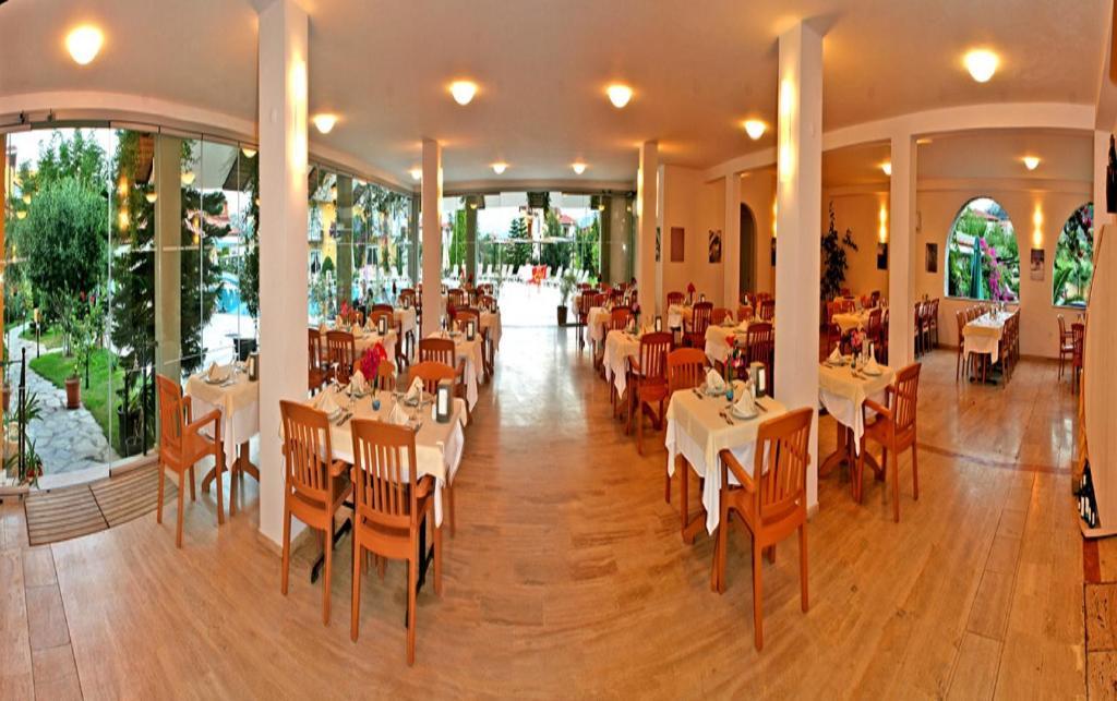 Club Alla Turca داليان المظهر الخارجي الصورة